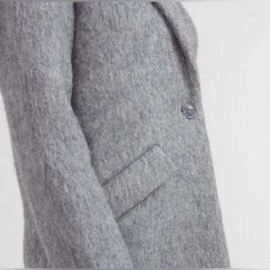 Express: Light Gray Wool Blend
Coat Medium NWT
